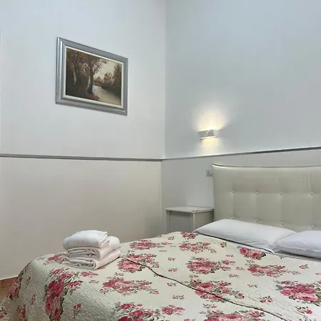 ゲストハウス ゴールデン レイシオ