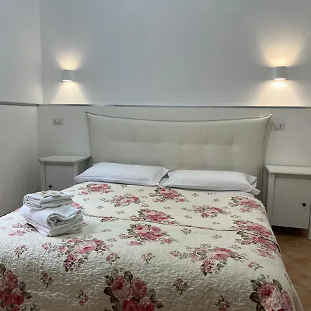 ゴールデン レイシオ ゲストハウス