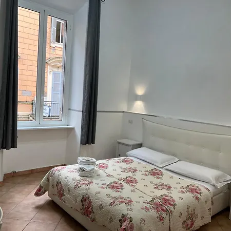 ゲストハウス ゴールデン レイシオ