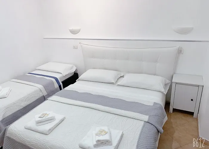 ゲストハウス ゴールデン レイシオ