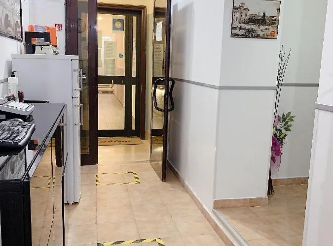 ゲストハウス ゴールデン レイシオ