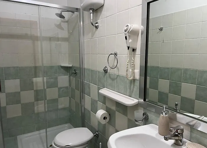 ゲストハウス ゴールデン レイシオ