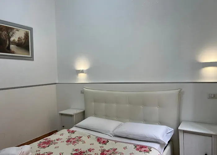 ゲストハウス ゴールデン レイシオ ローマ